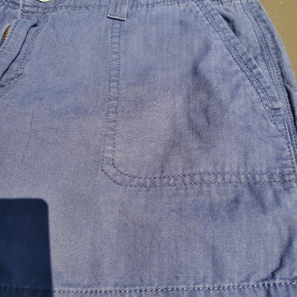 Levi's Casual Women's Shorts Size 8 - Picture 4 of 6